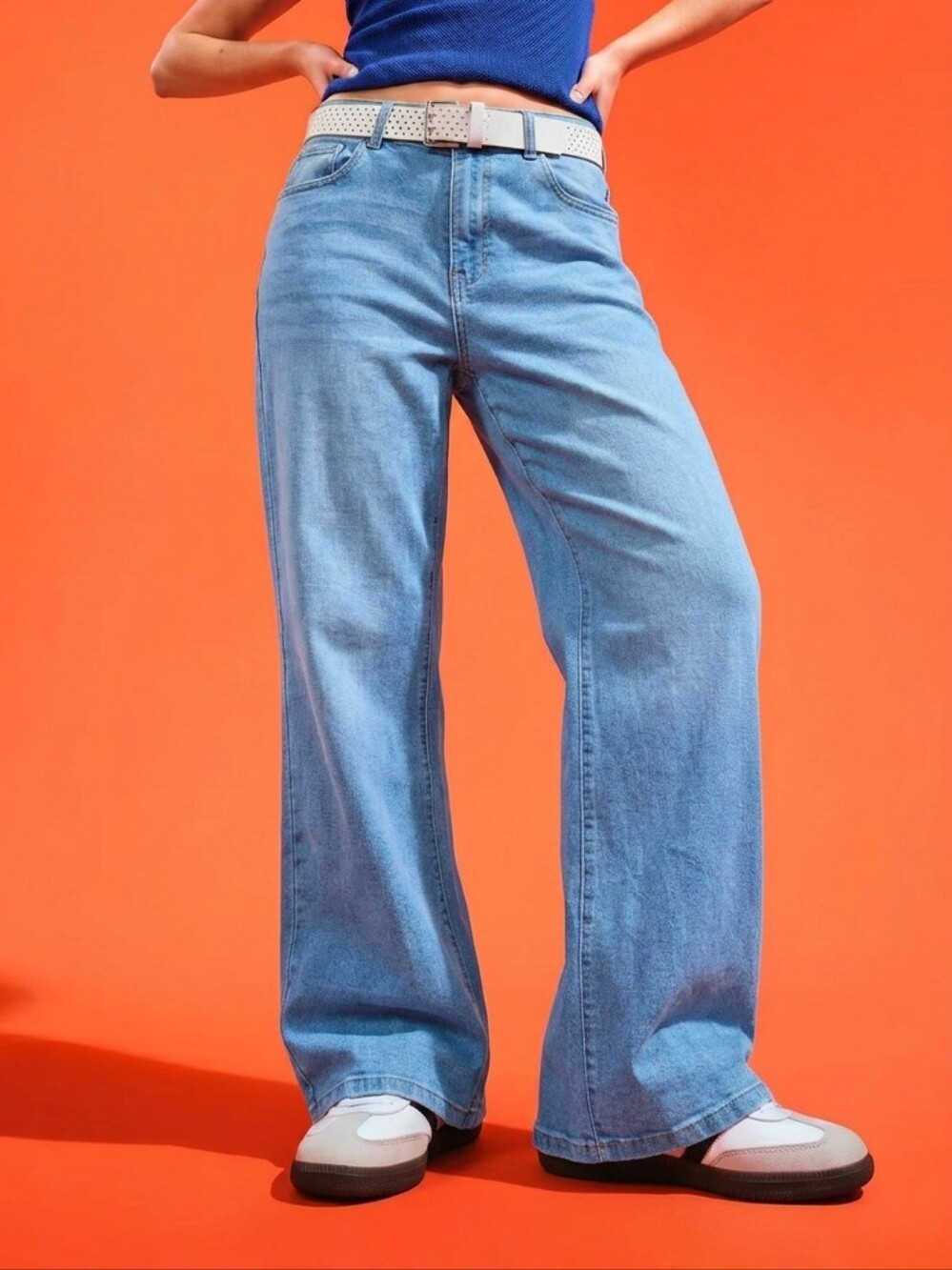 Nine Planet Women’s Light Blue Straight-Leg Jeans Long 18